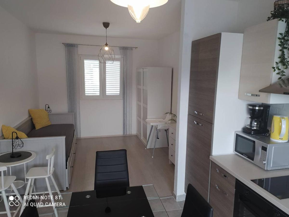 Apartments Mirko&Ana บาร์บินเย ภายนอก รูปภาพ