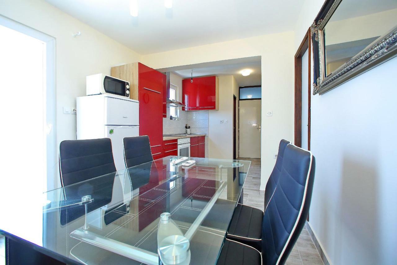 Apartments Mirko&Ana บาร์บินเย ภายนอก รูปภาพ