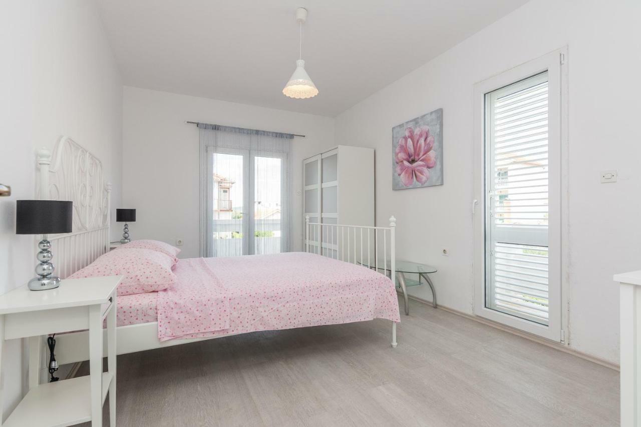 Apartments Mirko&Ana บาร์บินเย ภายนอก รูปภาพ