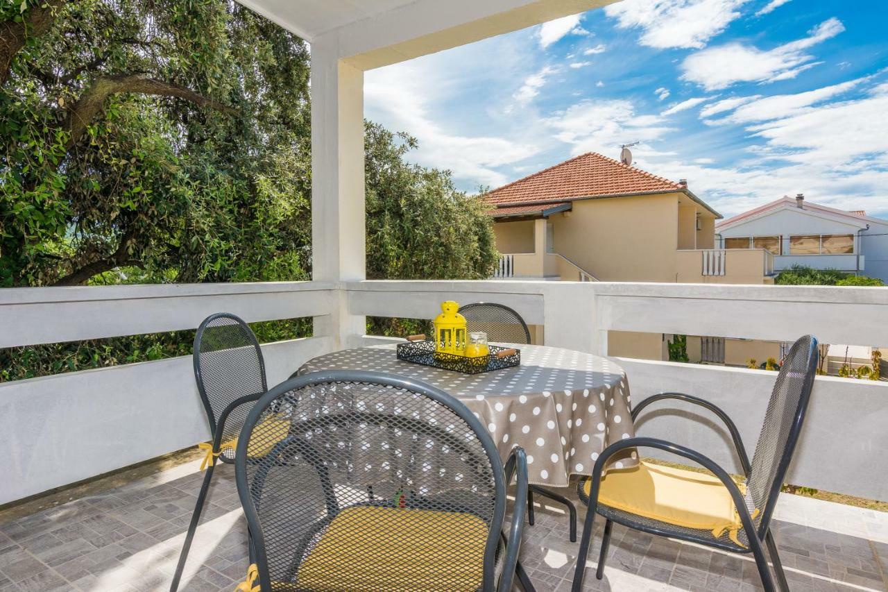 Apartments Mirko&Ana บาร์บินเย ภายนอก รูปภาพ